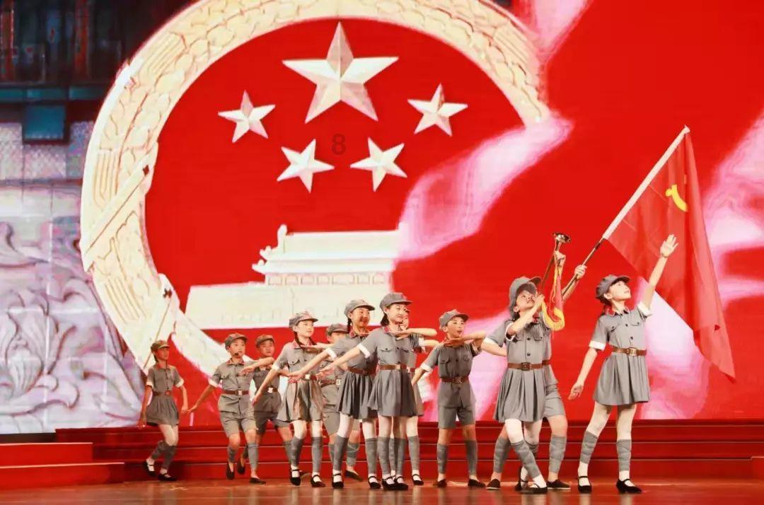 中国人民站起来了的优秀品质是什么？游戏画面